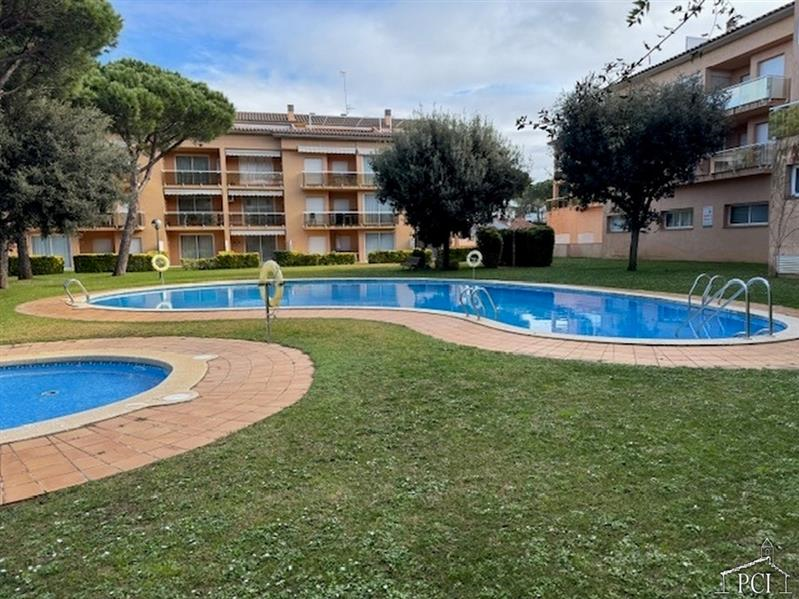 Apartment in Pals - Communal pool